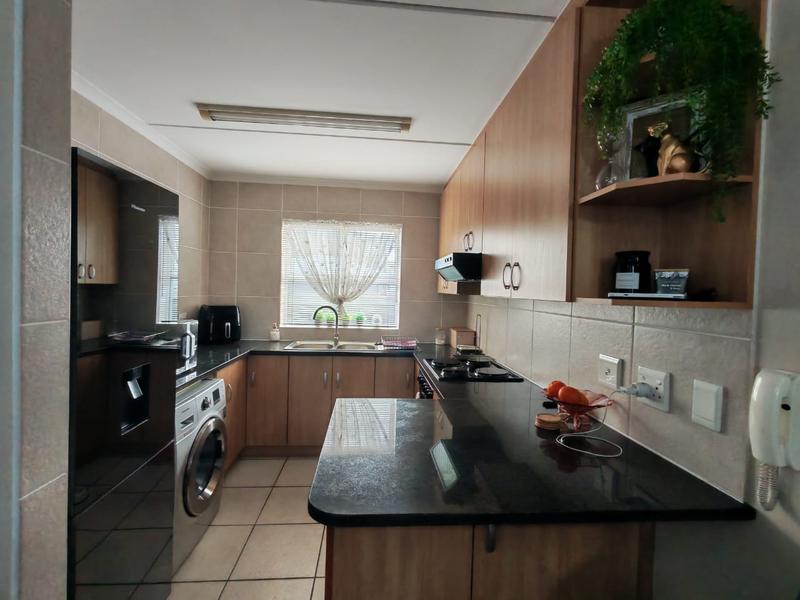 To Let 2 Bedroom Property for Rent in Brackenfell Western Cape